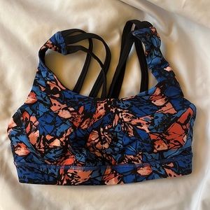 Lululemon patterned sports bra